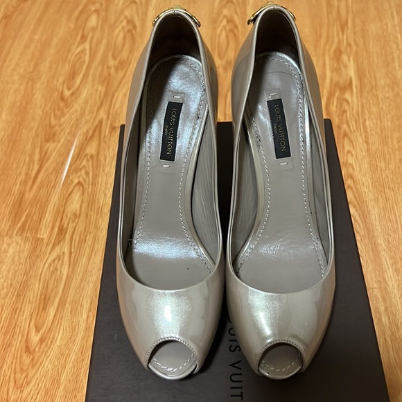 Louis Vuitton Oh Really Peep Toe Heels - Picture 2 of 6